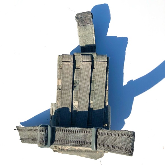 UH-92F-MS-UCA Eagle
Industries Molle Universal 92F
Holster Nsn 1095-01-541-1514 - Picture 5 of 12